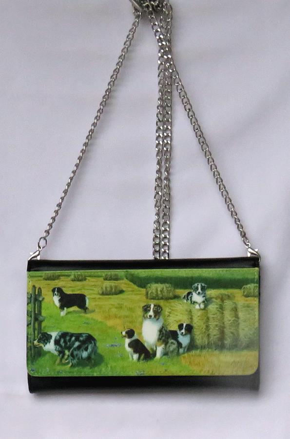 Aussie 4 clutch wallet with chain