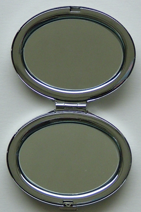compact mirror interrior