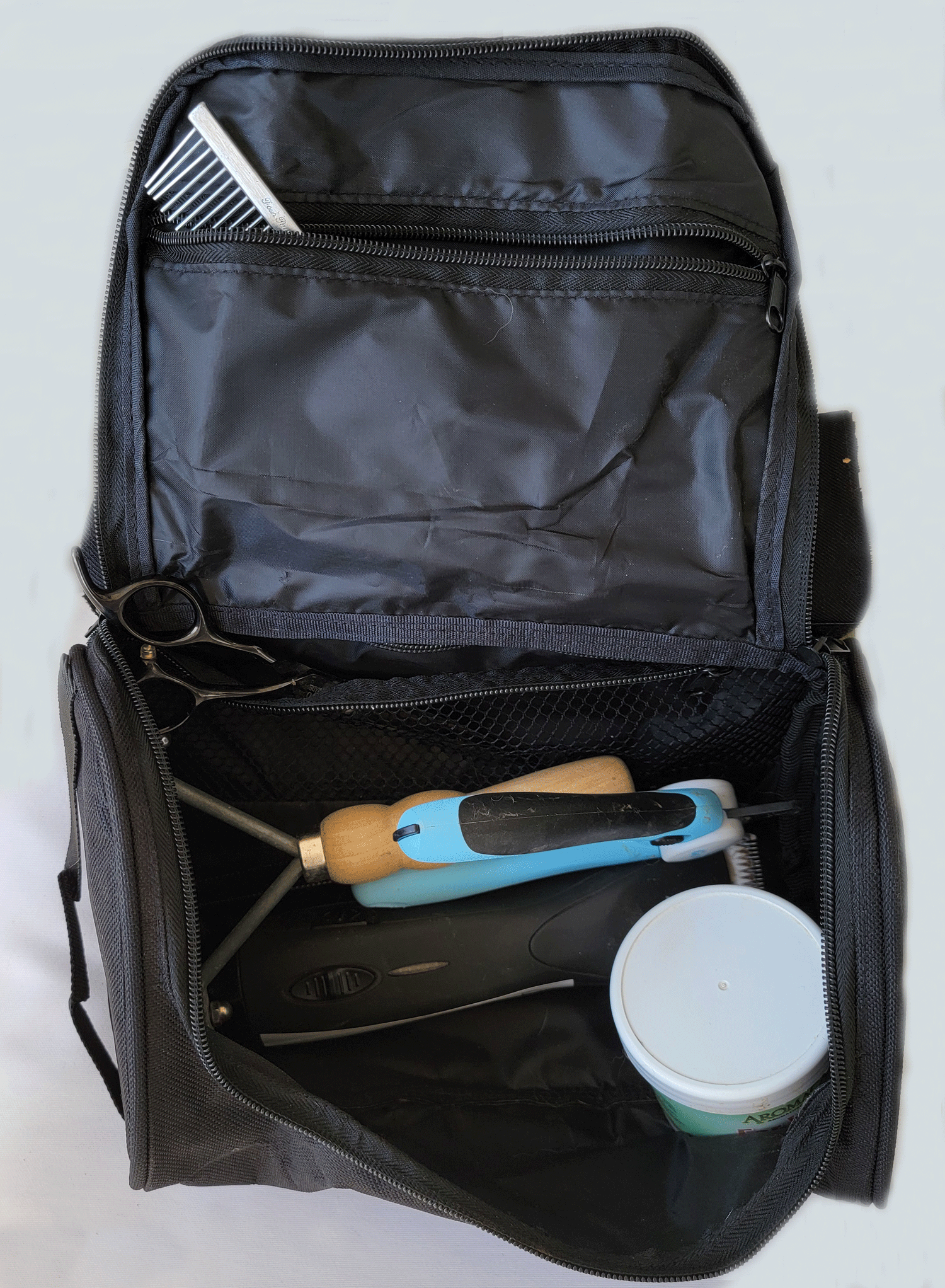 travel bag with grooming tools