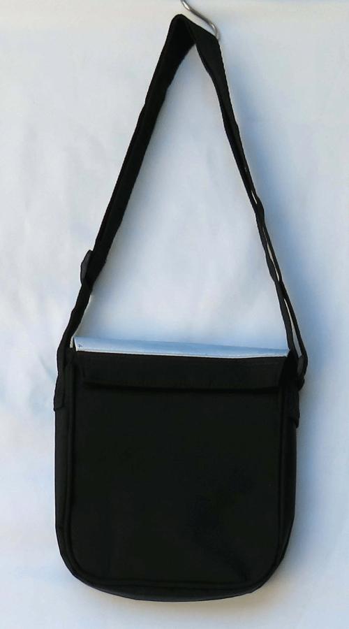 Chessie 1 messenger bag-back