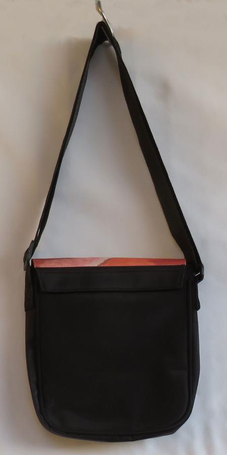 Chihuahua 4A small messenger bag - back