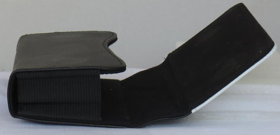 glasses case side view open lid