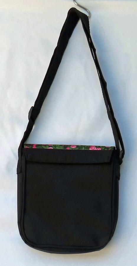 Norwich 6 messenger bag back